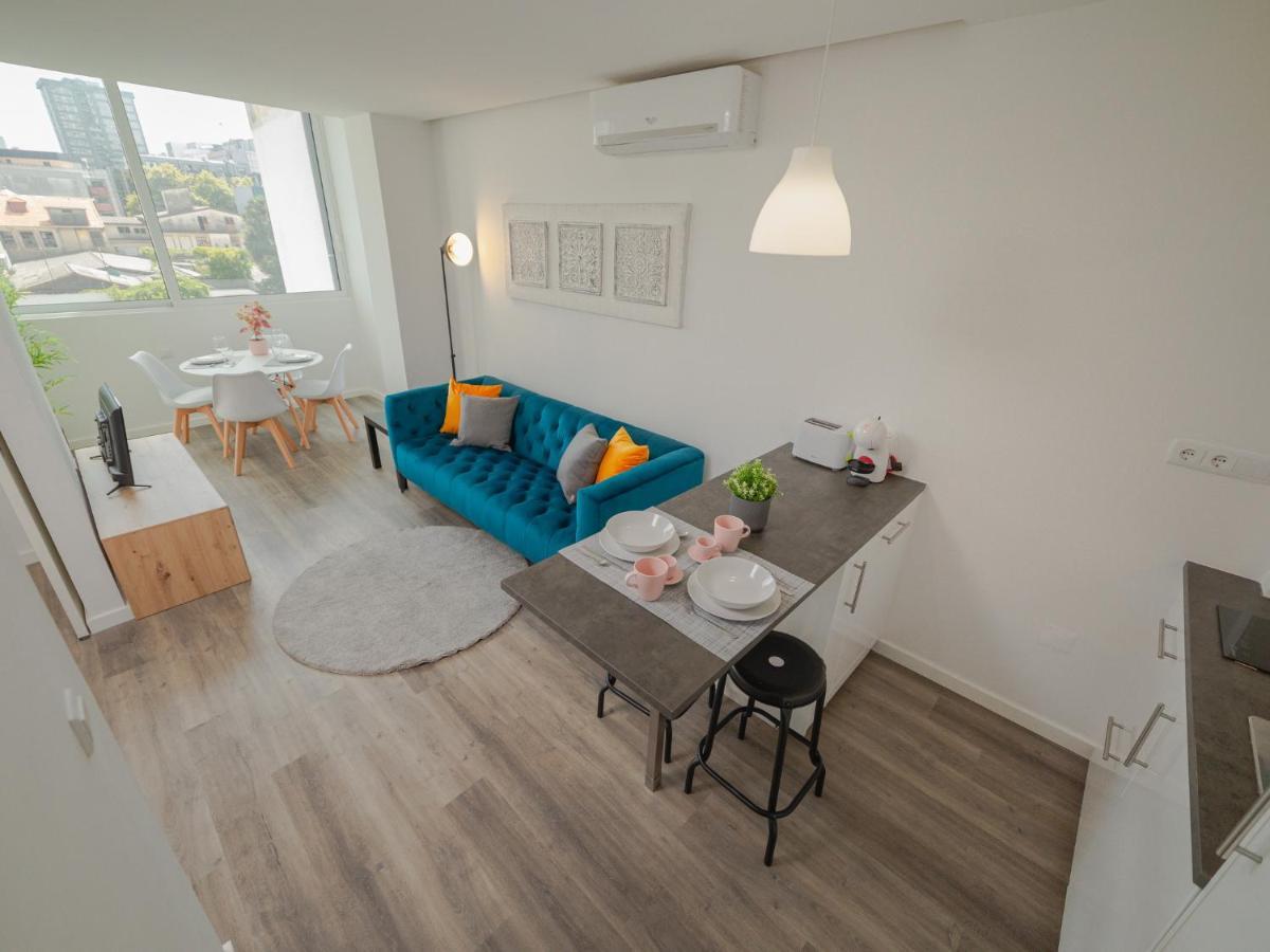 Angel Flats Apartment Porto Luaran gambar