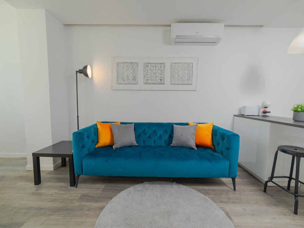 Angel Flats Apartment Porto Luaran gambar