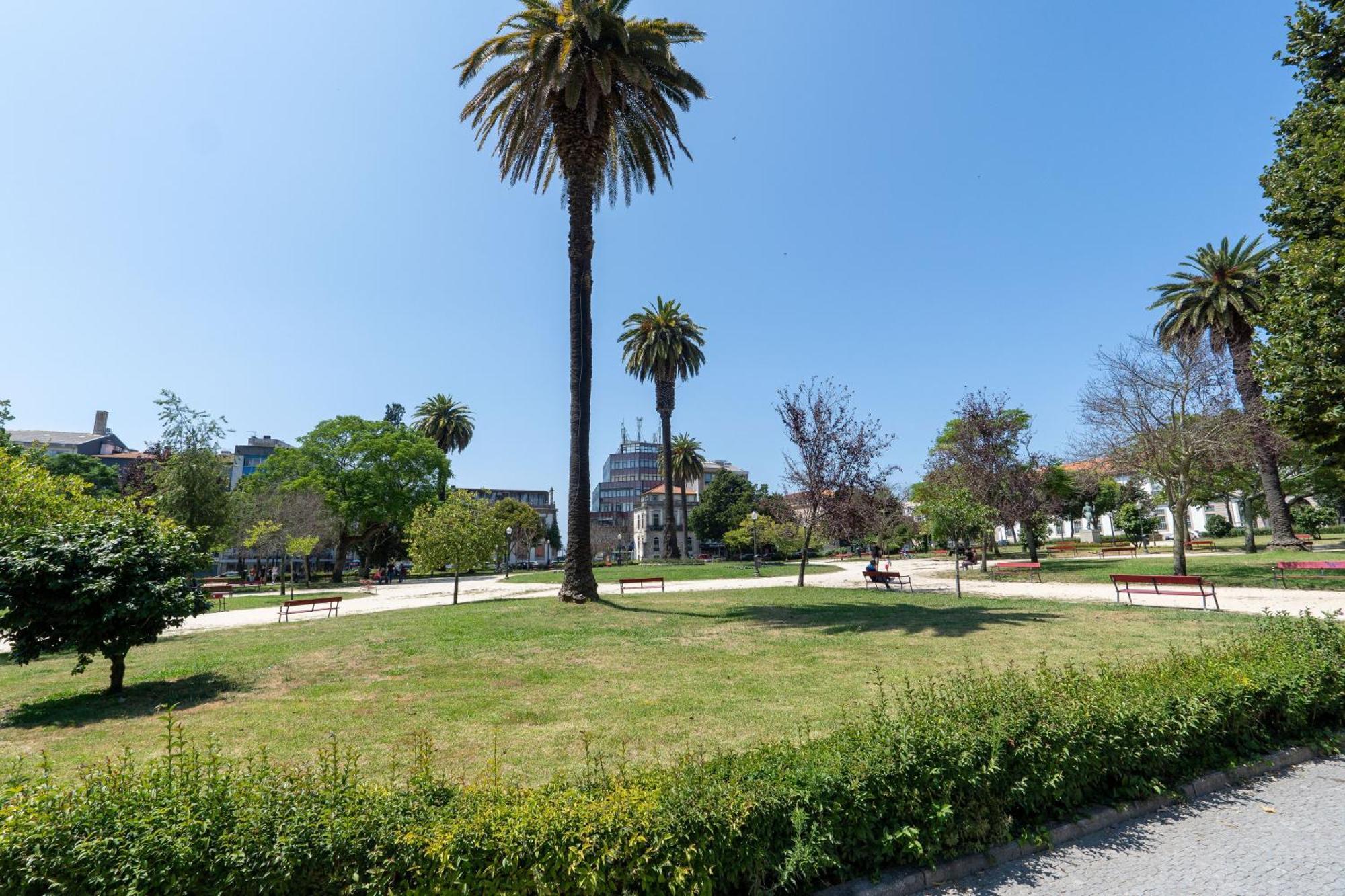 Angel Flats Apartment Porto Luaran gambar