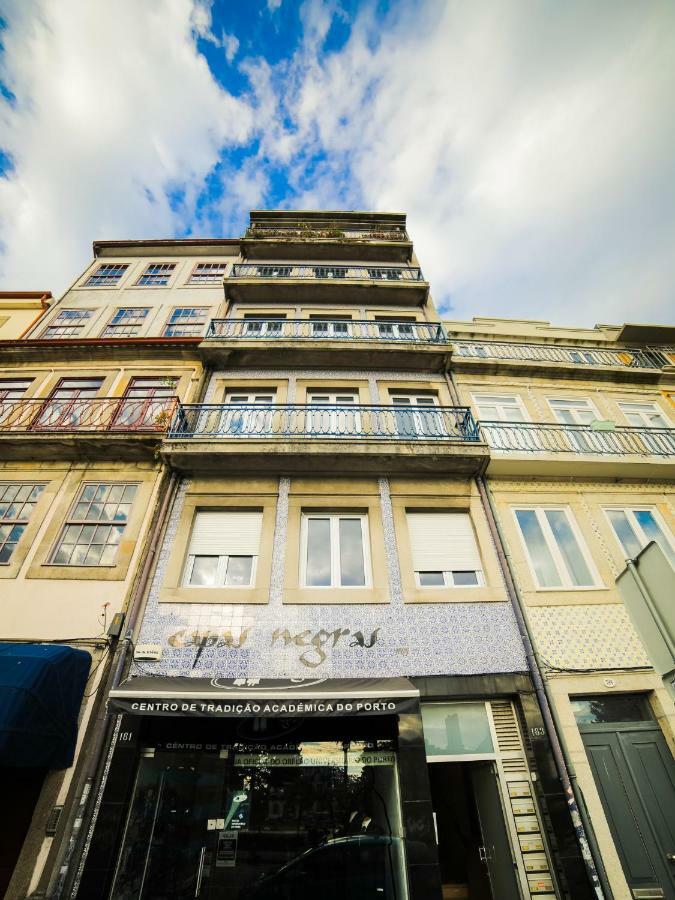 Angel Flats Apartment Porto Luaran gambar