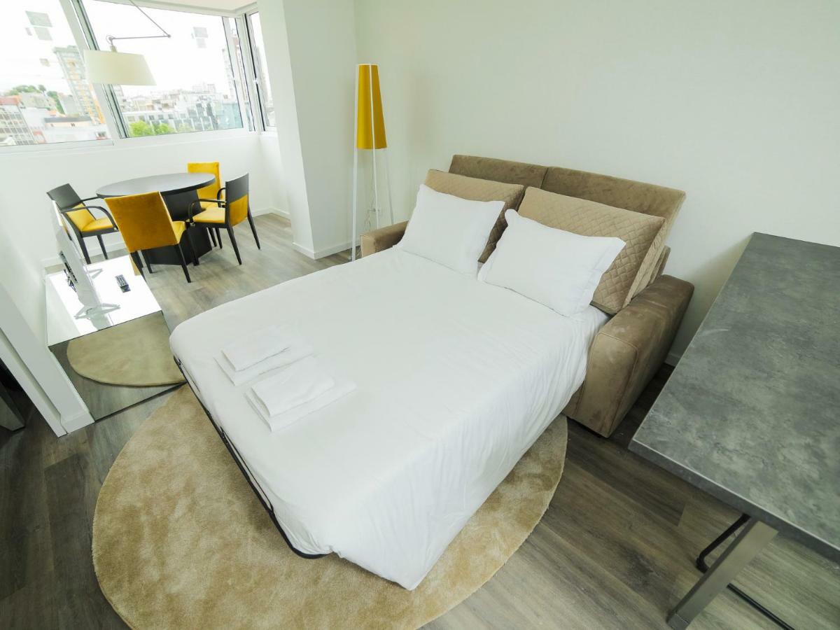 Angel Flats Apartment Porto Luaran gambar