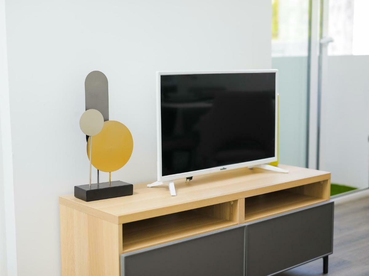 Angel Flats Apartment Porto Luaran gambar