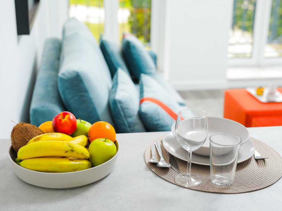 Angel Flats Apartment Porto Luaran gambar