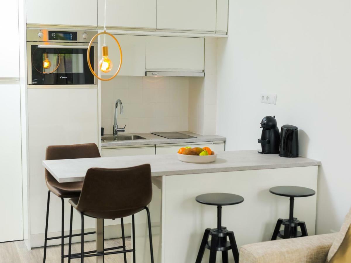Angel Flats Apartment Porto Luaran gambar